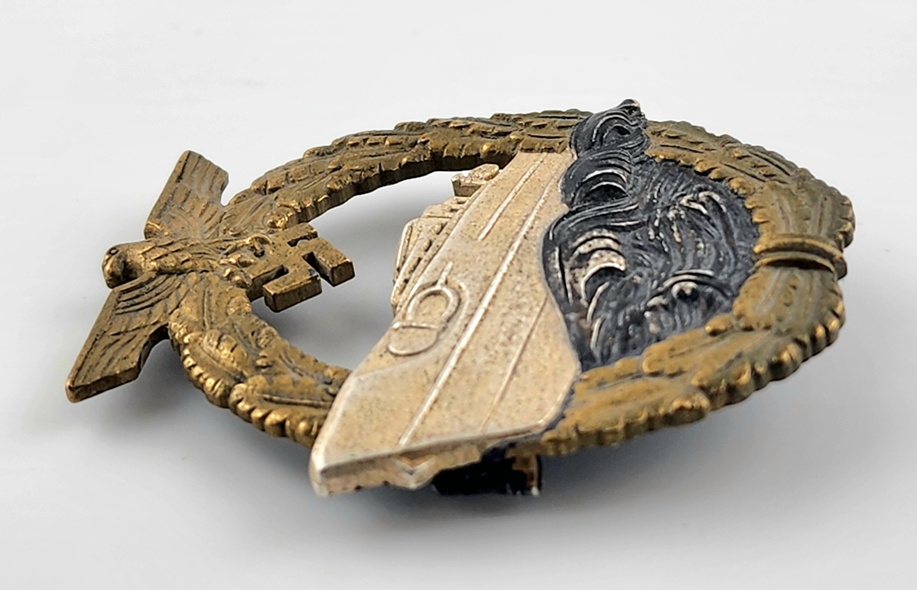 Kriegsmarine Badges , Insignia , related items.
